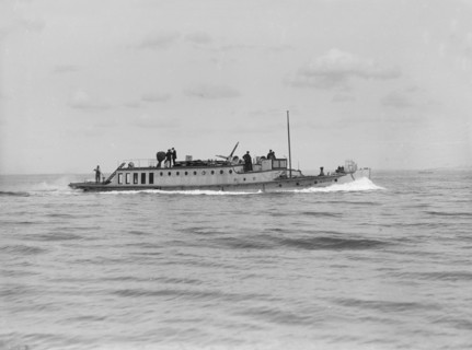 The firefloat 'Delta II', 1912. Creator: Kirk & Sons of Cowes.