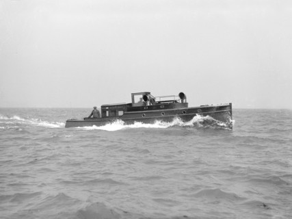 Wolseley motor launch, 1914.  Creator: Kirk & Sons of Cowes.