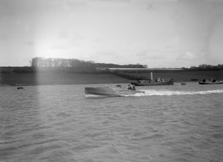 The hydroplane 'Angela II', 1913. Creator: Kirk & Sons of Cowes.