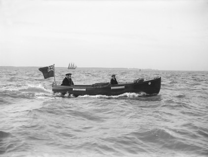 Bona's motor launch under way, 1912. Creator: Kirk & Sons of Cowes.