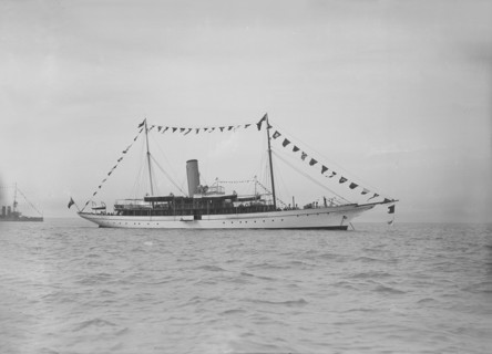 The 700 ton steam yacht 'Rovenska', 1911. Creator: Kirk & Sons of Cowes.