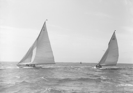 The 6 Metre class 'Wamba II' and 'Bubble', 1914. Creator: Kirk & Sons of Cowes.