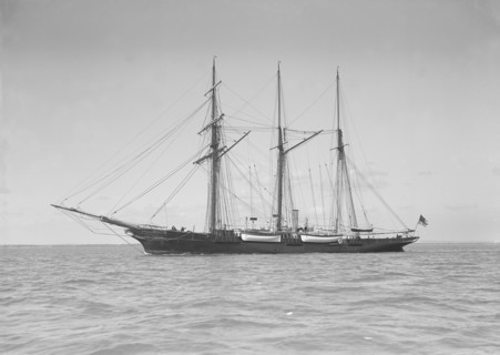 The auxiliary sailing ship 'Sunbeam', 1911. Creator: Kirk & Sons of Cowes.