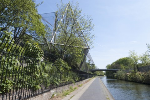 Aviary, Regent's Park Zoo, 2009. Creator: Ethel Davies.