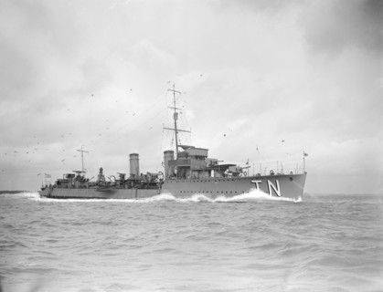 Unkown navel vessel, early 20th century. Creator: Kirk & Sons of Cowes.