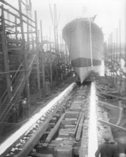 The launch of the 2nd Argentine Destroyer 'Tucuman', 16 Oct 1928. Creator: Kirk & Sons of Cowes.