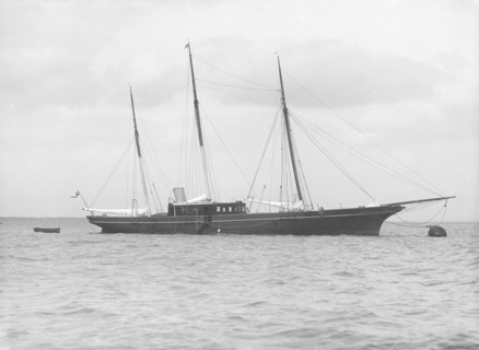 The steam yacht 'Stella' at anchor, 1912. Creator: Kirk & Sons of Cowes.