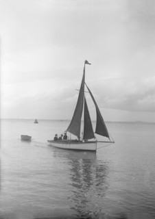 Cutter under sail, 1912. Creator: Kirk & Sons of Cowes.