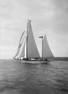 The ketch 'Lady Camilla' under sail, 1912. Creator: Kirk & Sons of Cowes.