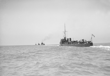 Line of Torpedo Boats under way, 1911. Creator: Kirk & Sons of Cowes.