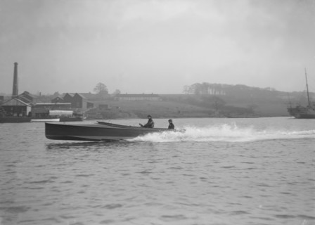 Unknown hydroplane underway, 1912. Creator: Kirk & Sons of Cowes.