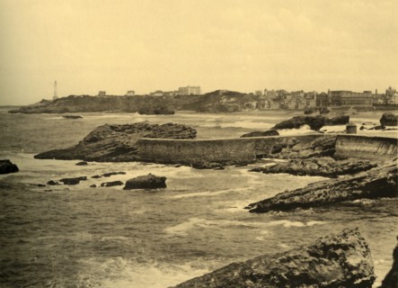 Biarritz - La Digue de la Cafetiere, c1930.