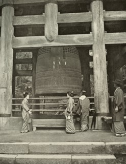 The Great Bell at Chio-In Temple', 1910.