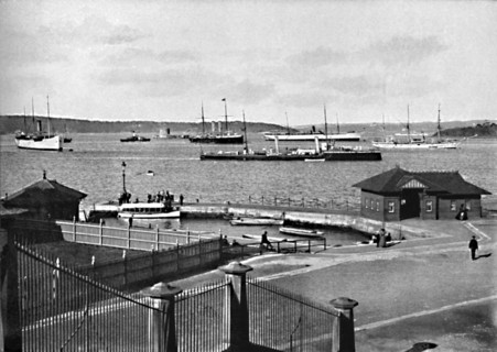 Man o' War Stairs and Farm Cove, c1900.