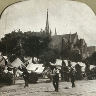 Refugees' camp in Jefferson Square', 1906.