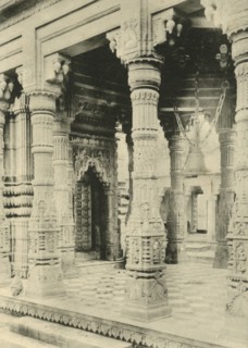 Durga Mandir (Monkey Temple), Benares', 1898.