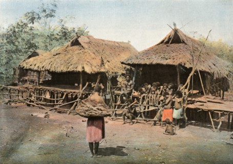 Nouvelle-Guinee. Karapuna. Village Indigene', (Papua New Guinea. Karapuna. Native Village), 1900.