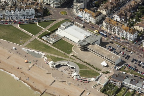 King George V Colonnade and De La Warr Pavilion, Bexhill, East Sussex, 2016