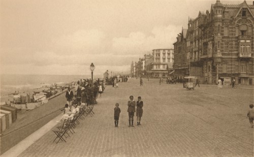 La Digue', (The Promenade), c1900.