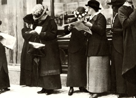 The sinking of the 'Lusitania', May 1915