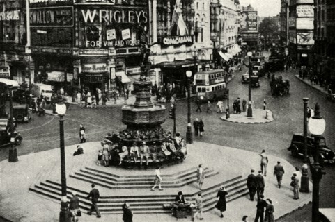 'One of London's best-loved statues is that of Eros which surmounts the fountain at Piccadilly Circu Creator: Unknown,