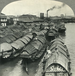 'A Busy Scene on the Pasig River, Manila, Island of Luzon, P.I. - Cascos, the Cargo Lighters and Coa Creator: Unknown.
