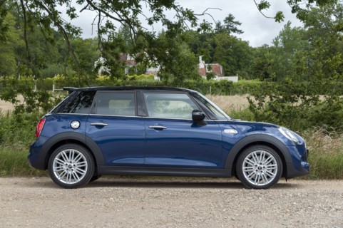2015 Mini Cooper S 5 door. Creator: Unknown.