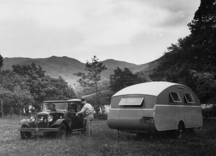 1930 Morris Oxford Six with Winchester Streamline caravan. Creator: Unknown.