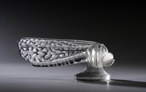 Libellule , small, Lalique mascot. Creator: Unknown.