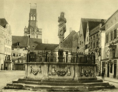 Fountain, Braunau am Inn, Upper Austria, c1935.  Creator: Unknown.
