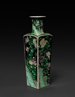 Club-shaped Vase, 1662-1722. Creator: Unknown.