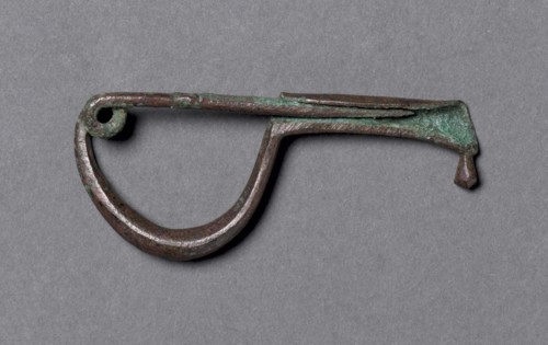 Fibula, 900-700 BC. Creator: Unknown.