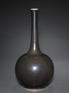 Globular Vase, 1644-1912. Creator: Unknown.