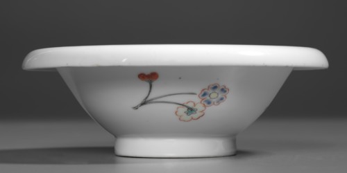 One of a Pair of Bowls with Flowers and Branches: Kakiemon Ware, early 18th century. Creator: Unknown.