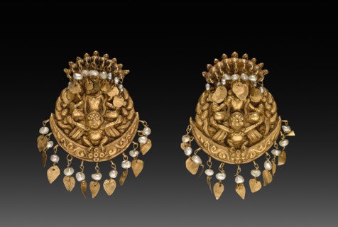 Pair of Earrings with Four-Armed Vishnu Riding Garuda with Nagas (serpent divinities), 1600s or 1700 Creator: Unknown.