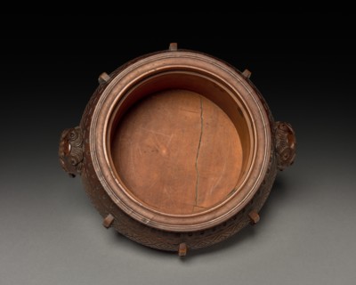Tripod with Cover, late 1700s. Creator: Unknown.