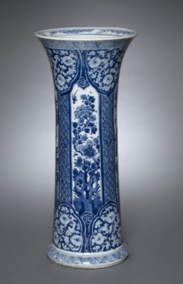 Vase, Qing dynasty (1644-1912), Kangxi reign (1661-1722). Creator: Unknown.