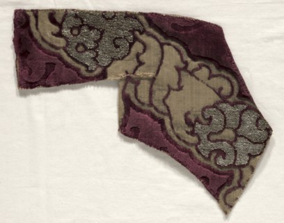 Velvet Fragment, 1400s. Creator: Unknown.