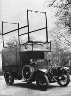 1918 Crossley 25-30hp Met Police van, used by Flying Squad. Creator: Unknown.