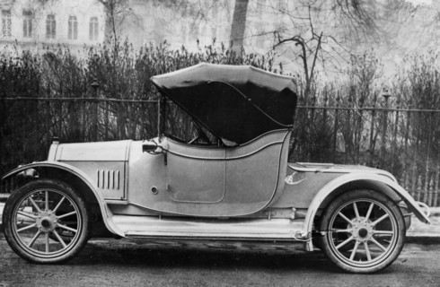 1910 Hillman 12-15hp. Creator: Unknown.
