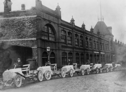 1906 Ariel cars outside factory. Creator: Unknown.