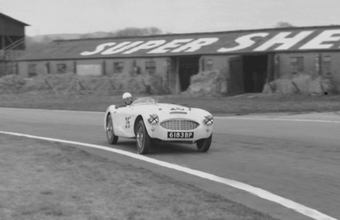 1959 Austin - Healey 100-6 at Goodwood. Creator: Unknown.