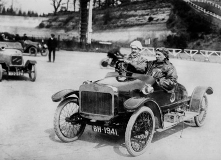 G.W.K driven by J.T. wood at Brooklands 1914. Creator: Unknown.
