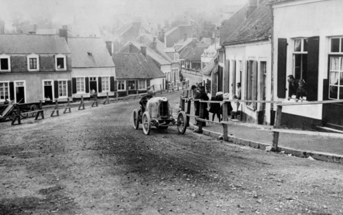 Coupe de l'auto 1909, Guippone in Peugeot. Creator: Unknown.