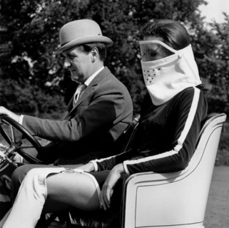 Patrick Macnee & Diana Rigg in 1905 Vauxhall filming the Avengers at Beaulieu 1966. Creator: Unknown.