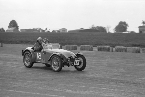 1952 MG Tucker Peake special at Silverstone 1953. Creator: Unknown.