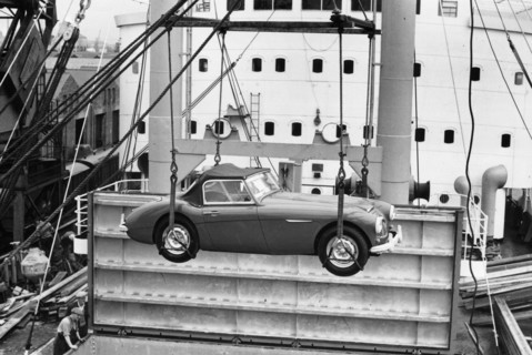 Austin Healey for export, Cardiff 1960. Creator: Unknown.