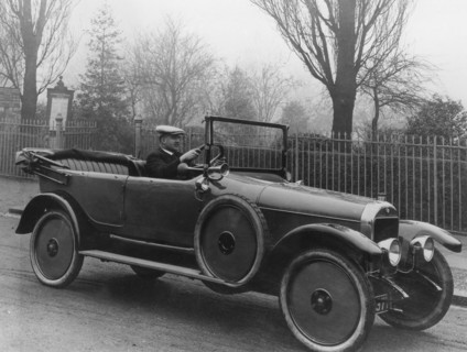 1921 Waverley 15hp. Creator: Unknown.