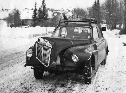 MG Magnette ZA crash, 1955 Monte Carlo rally. Creator: Unknown.