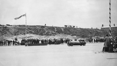 Sunbeam 350hp, Malcolm Campbell, Saltburn Speed Trials 1924. Creator: Unknown.
